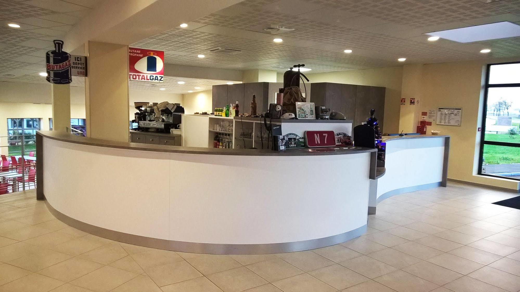 Brit Hotel Montargis Mormant-sur-Vernisson 外观 照片